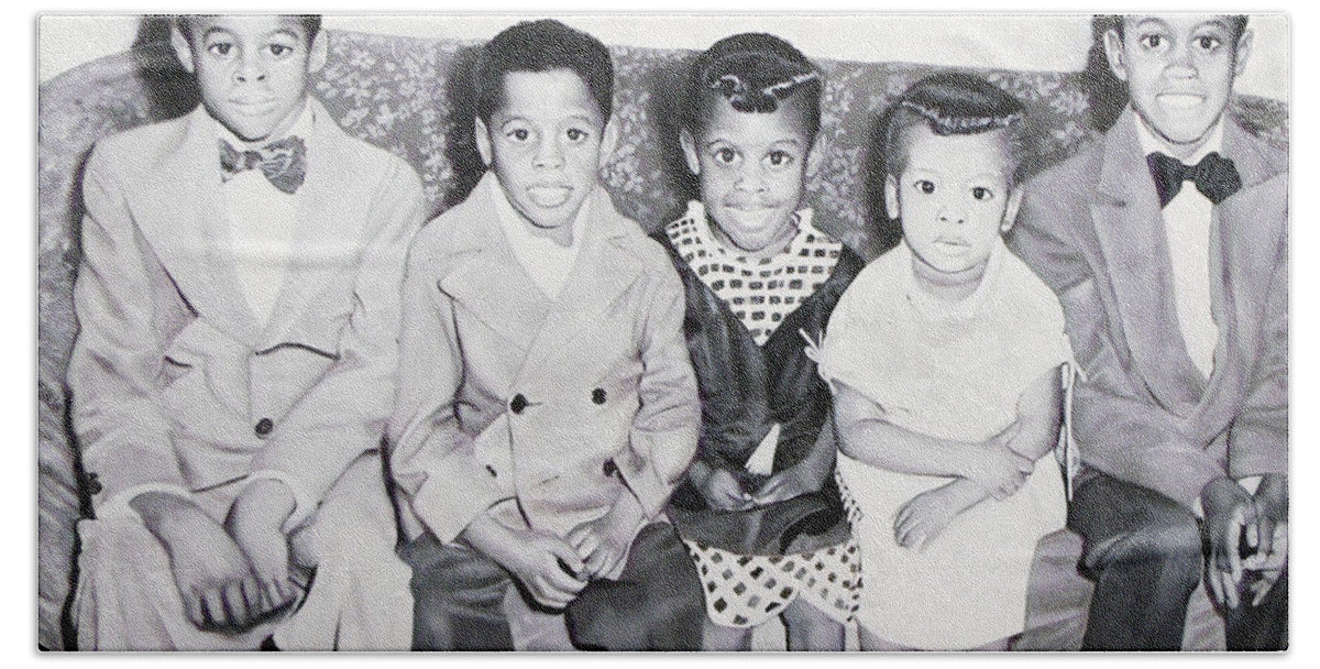 Children Sitting on Sofa - Bath Towel