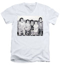 Children Sitting on Sofa - Men's V-Neck T-Shirt