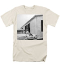 Little Girl Enjoying the Sun - Men's T-Shirt  (Regular Fit)